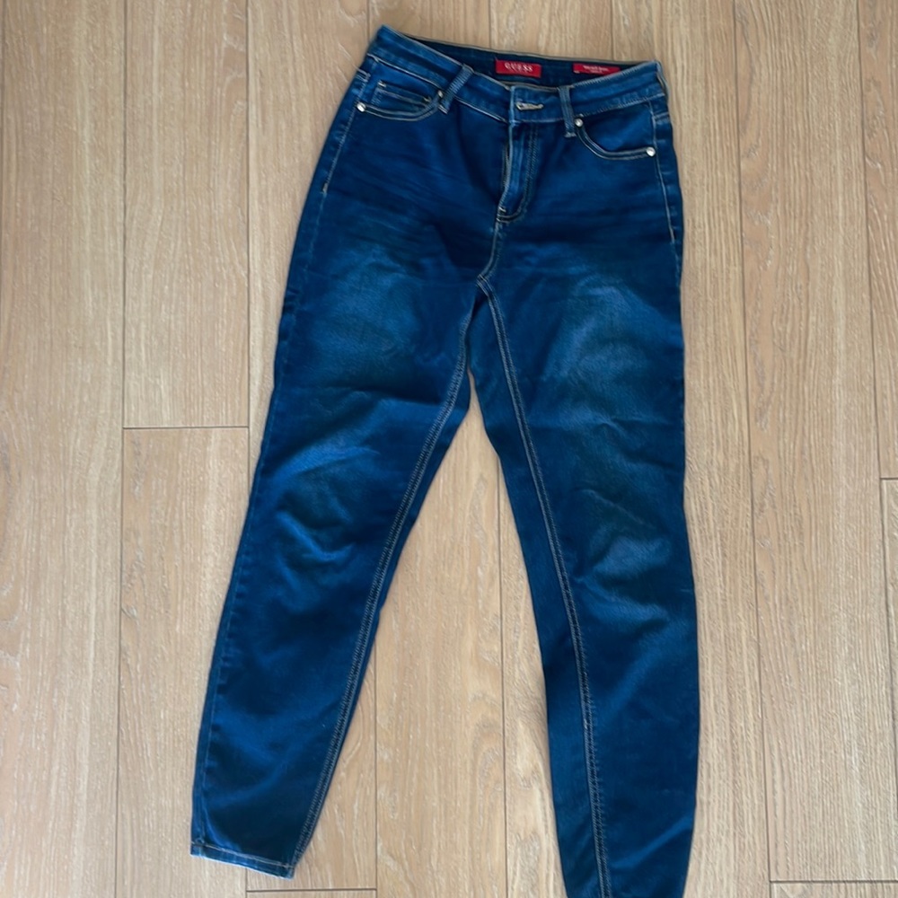 GUESS JEANS